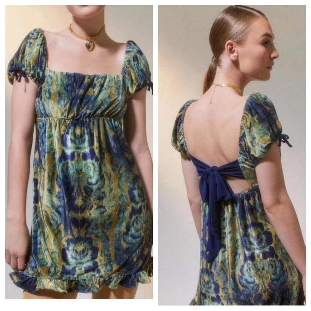 NWT Urban Outfitters Velvet Milk Maid Neckline Short Puff Sleeve Mini Dress SZ M